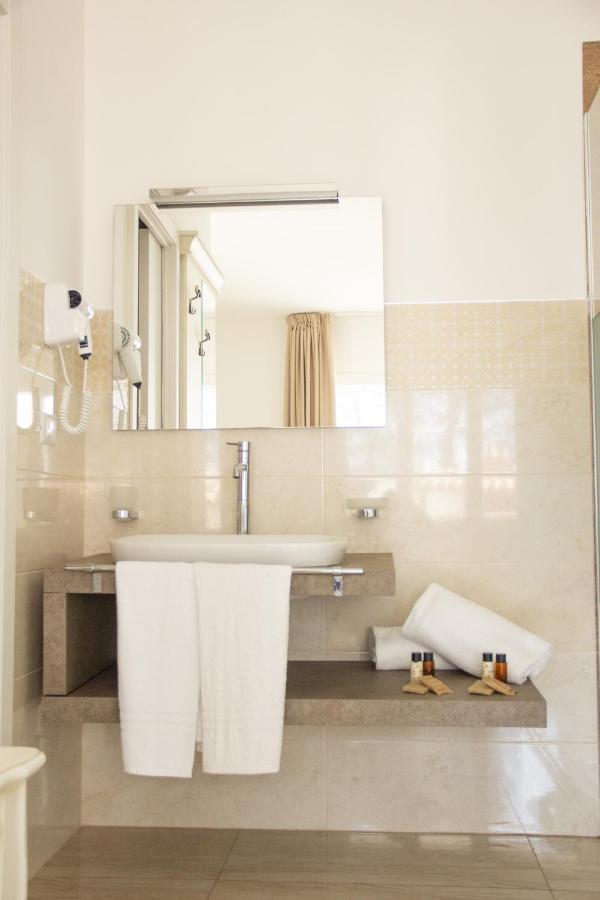 B&B Imperial Exclusive Rooms & Breakfast ปอร์โตเชซาเรโอ ภายนอก รูปภาพ