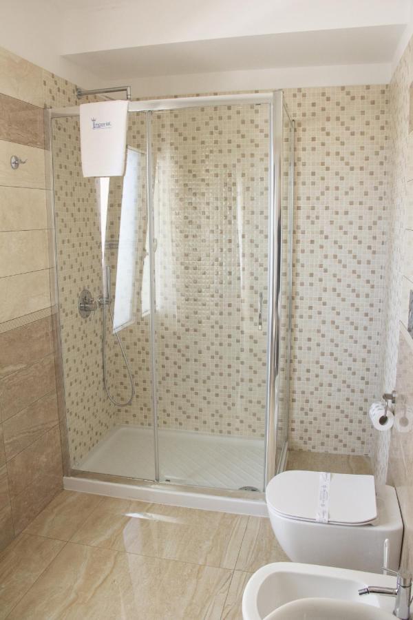 B&B Imperial Exclusive Rooms & Breakfast ปอร์โตเชซาเรโอ ภายนอก รูปภาพ