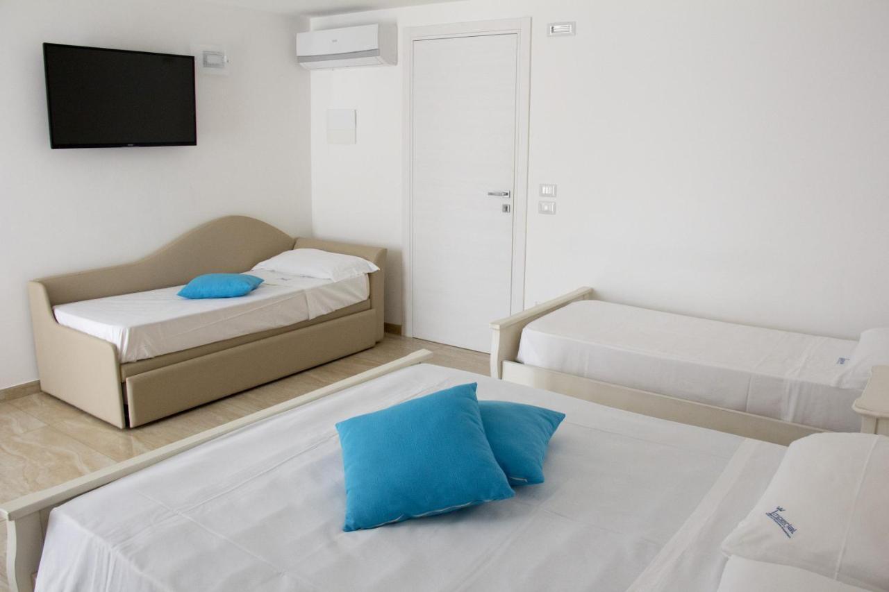 B&B Imperial Exclusive Rooms & Breakfast ปอร์โตเชซาเรโอ ภายนอก รูปภาพ